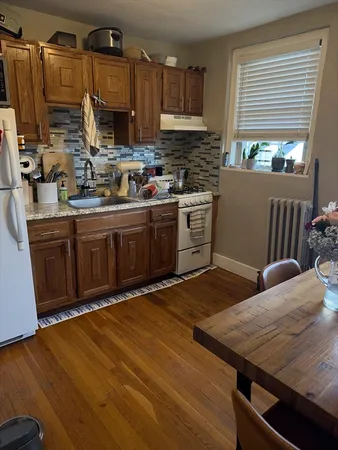 $2,200 | 293 Spring Street Extension, Unit 3, Medford, MA 02155