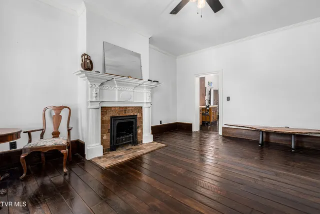 $2,300 | 120 South Cherokee Street, Unit 1, Jonesborough, TN 37659