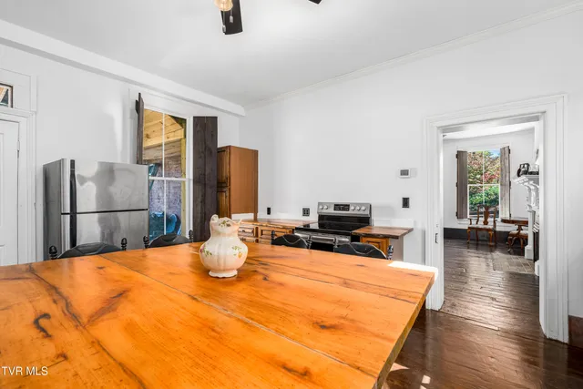 $2,300 | 120 South Cherokee Street, Unit 1, Jonesborough, TN 37659