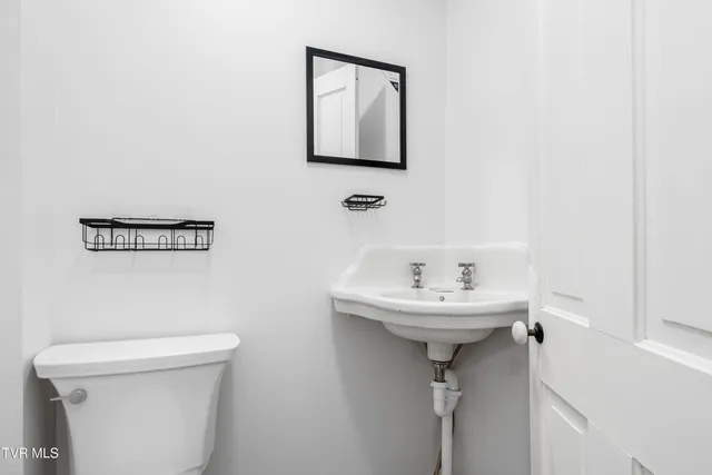 $2,300 | 120 South Cherokee Street, Unit 1, Jonesborough, TN 37659