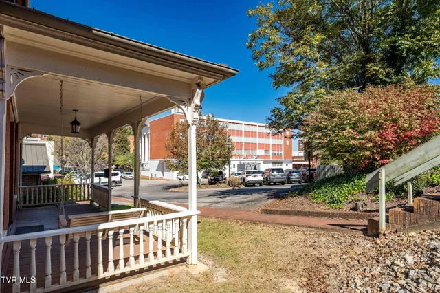 $2,300 | 120 South Cherokee Street, Unit 1, Jonesborough, TN 37659