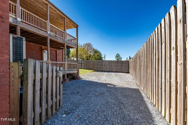 $2,300 | 120 South Cherokee Street, Unit 1, Jonesborough, TN 37659