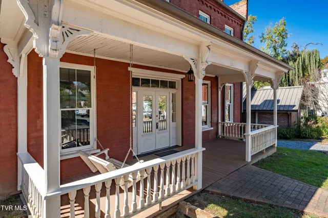 $2,300 | 120 South Cherokee Street, Unit 1, Jonesborough, TN 37659