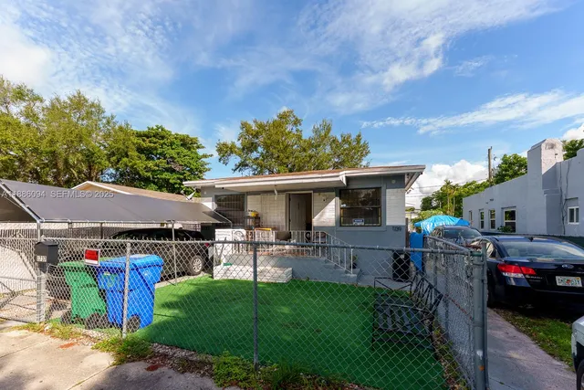 a view of house and outdoor space