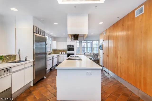 $1,995,000 | 5 Rocky Way, West Orange, NJ 07052