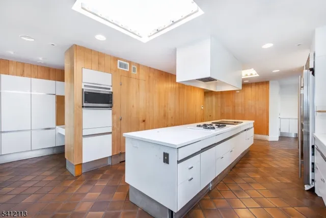 $1,995,000 | 5 Rocky Way, West Orange, NJ 07052