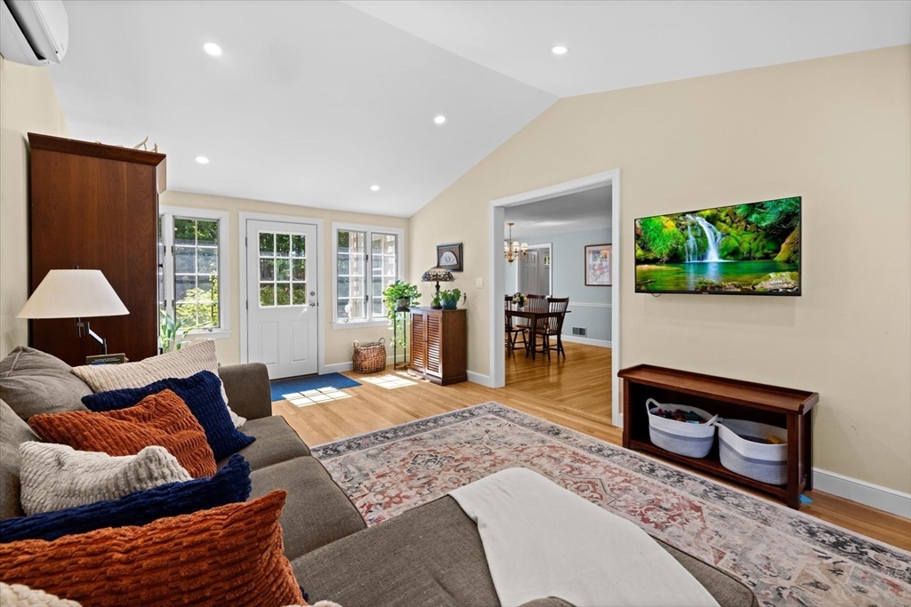 15 Willard Grant Road Sudbury, MA 01776 - Photo 18 of 40