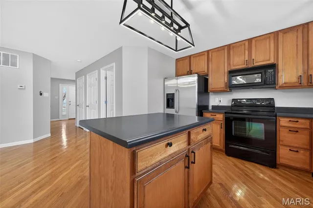 $2,150 | 373 Montclair Tower Drive, St. Charles, MO 63303