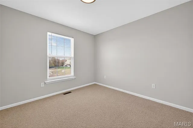 $2,150 | 373 Montclair Tower Drive, St. Charles, MO 63303