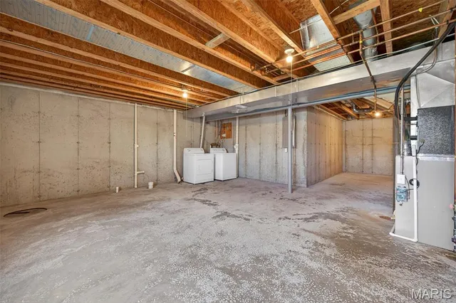 $2,150 | 373 Montclair Tower Drive, St. Charles, MO 63303