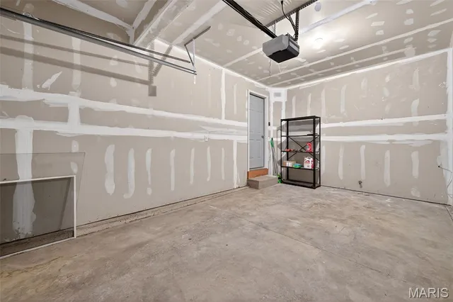 $2,150 | 373 Montclair Tower Drive, St. Charles, MO 63303