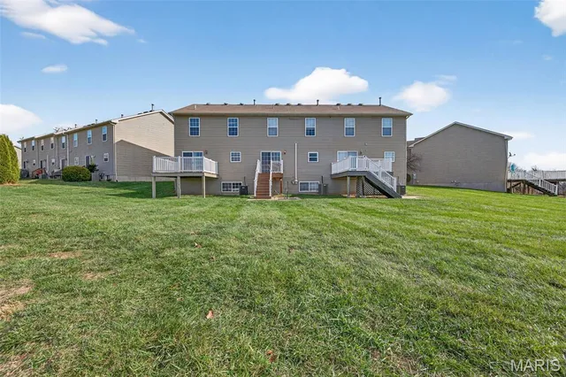 $2,150 | 373 Montclair Tower Drive, St. Charles, MO 63303