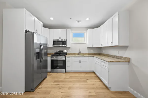 $2,400 | 207 Main Street, Unit D, Toms River, NJ 08753