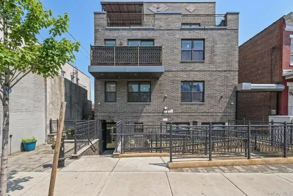 $598,000 | 34-17 103rd Street, Unit 103 P6 | North Corona