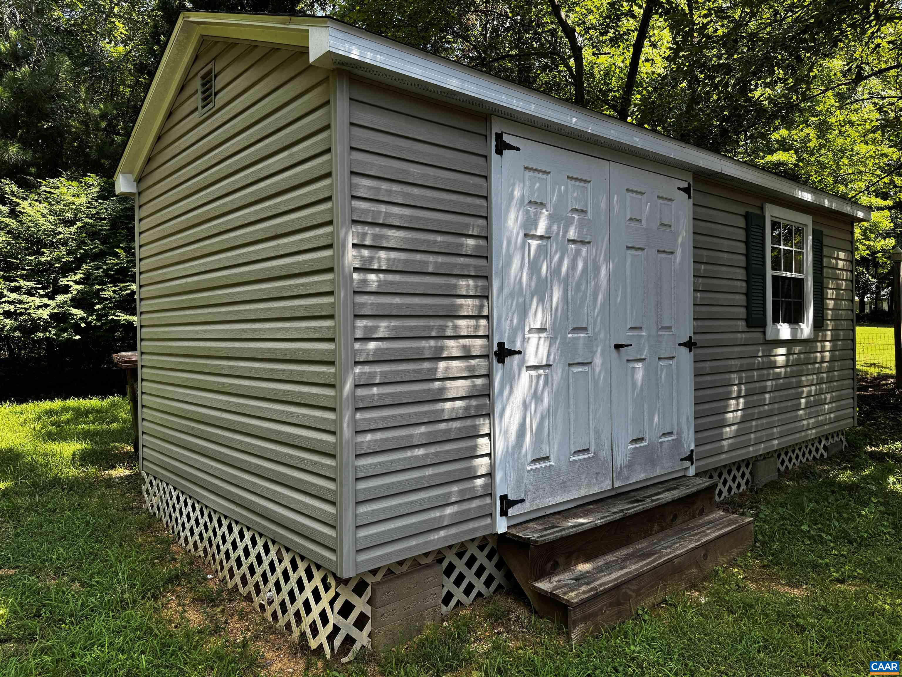 10 Loblolly Road Palmyra, VA 22963 - Photo 21 of 27 Storage!