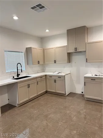 $2,550 | 2570 Bonano Court, Las Vegas, NV 89108