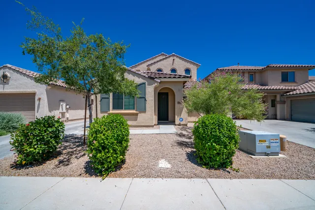 $2,250 | 1774 West Pelican Drive, Chandler, AZ 85286