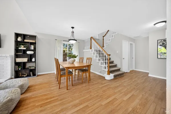 $949,000 | 26 Jason Court, Petaluma, CA 94954