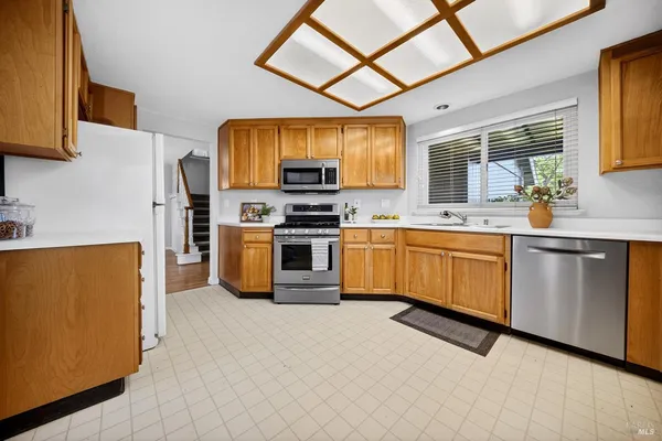 $949,000 | 26 Jason Court, Petaluma, CA 94954