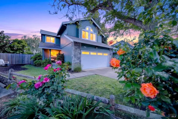$949,000 | 26 Jason Court, Petaluma, CA 94954