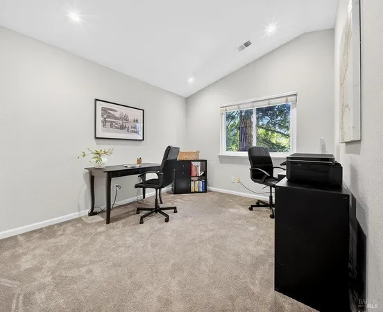 $949,000 | 26 Jason Court, Petaluma, CA 94954