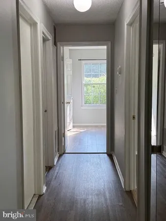 $2,300 | 27 Mendrey Court, Trenton, NJ 08648
