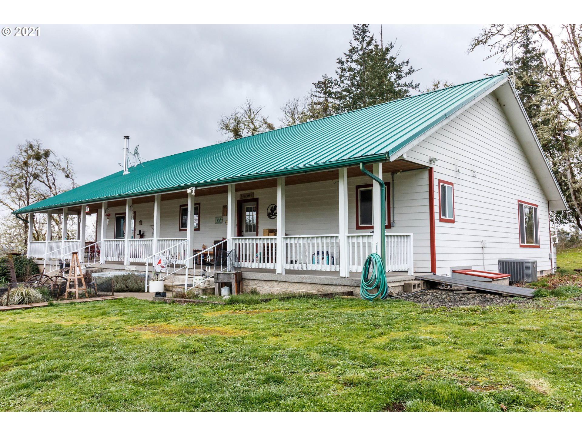 783 Fir Vista Road Sutherlin, OR 97479 - Photo 1 of 32
