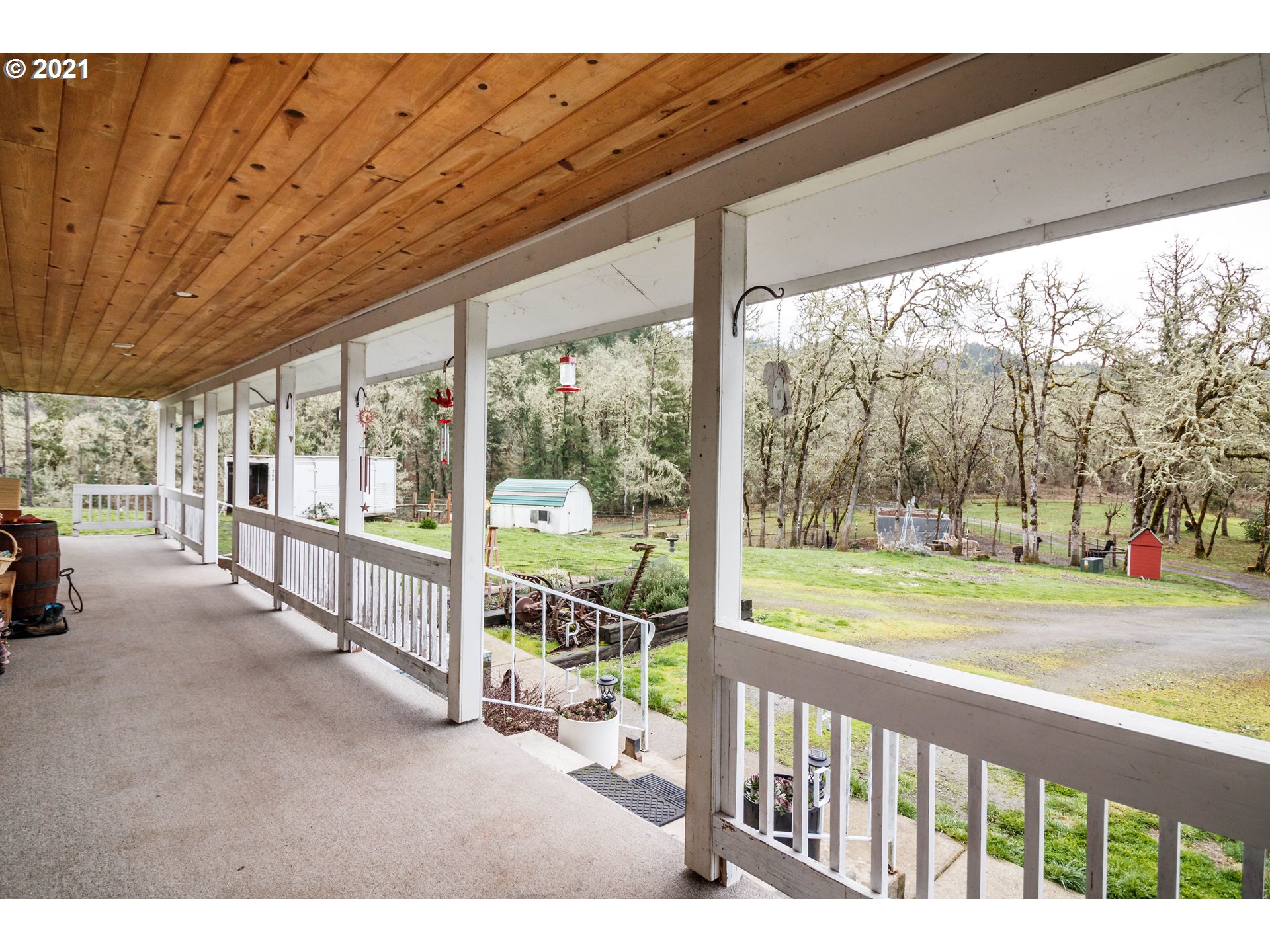 783 Fir Vista Road Sutherlin, OR 97479 - Photo 3 of 32