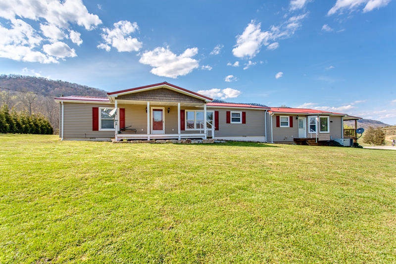 438 Old Dutch Valley Road Clinton, TN 37716 - Photo 2 of 40 003190403-5-438OldDutchValleyRdClintonTN
