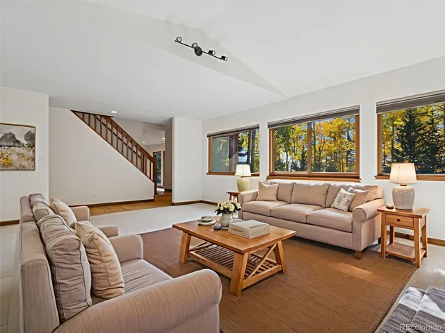 $925,000 | 95 Meadowlark Drive, Evergreen, CO 80439