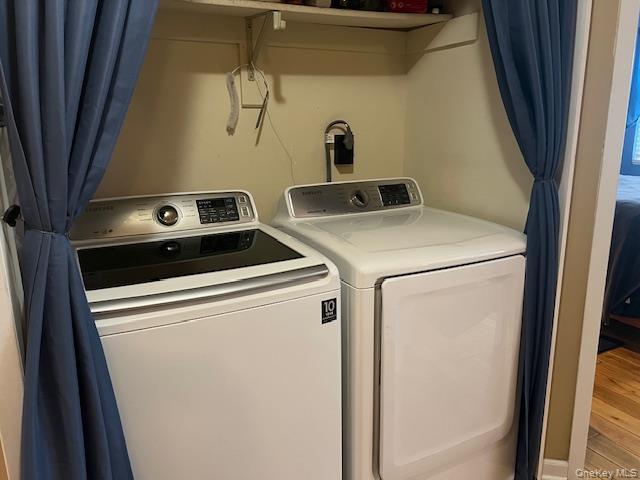 4 Fox Path Coram, NY 11727 - Photo 14 of 15