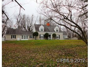 2107 North River Road Marion, IN 46952 - Photo 2 of 24 Gallery Image 2