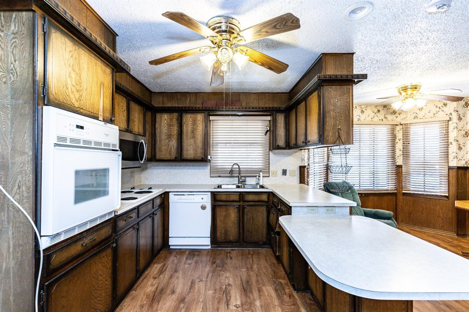 3202 68th Street Lubbock, TX 79413 - Photo 4 of 40 Photo 4