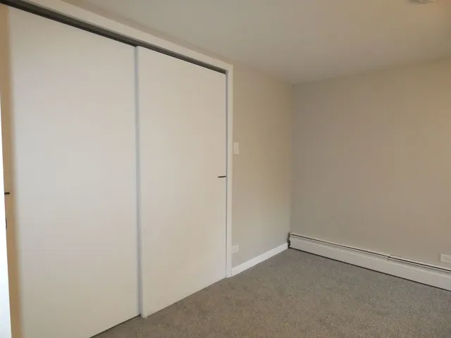 $325,000 | 2300 Greengold Street, Crest Hill, IL 60403