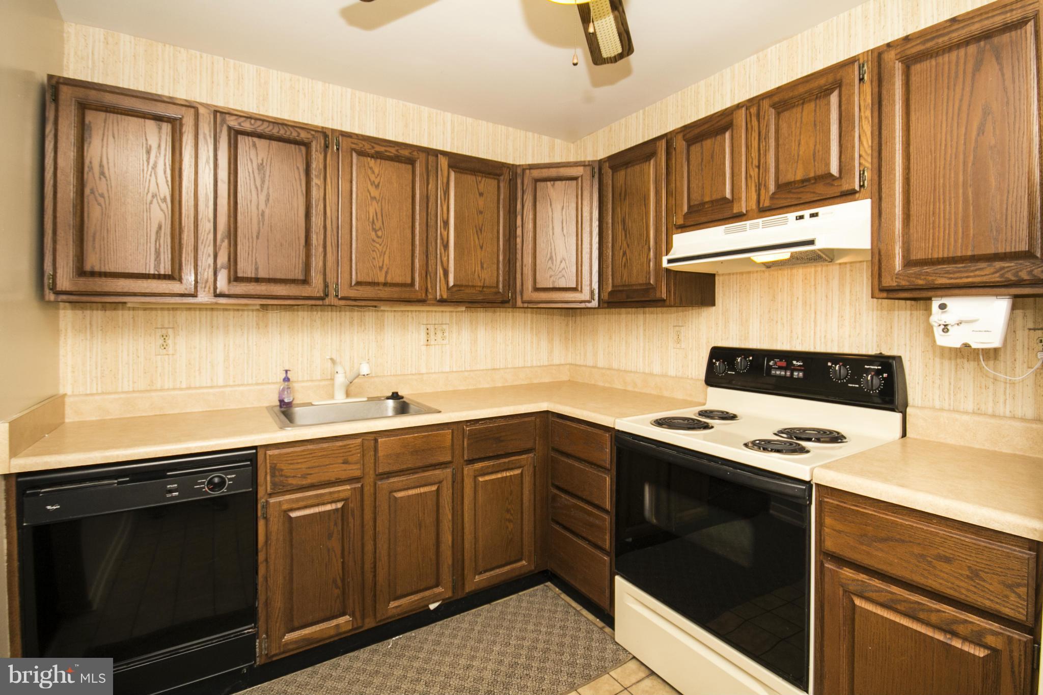 1750 Chesaco Avenue Rosedale, MD 21237 - Photo 14 of 27 Kitchen