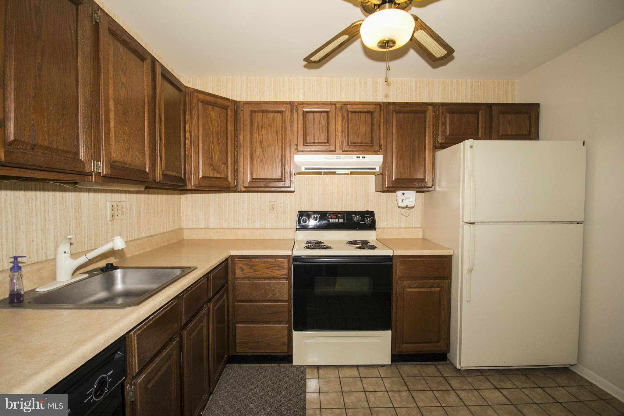 1750 Chesaco Avenue Rosedale, MD 21237 - Photo 15 of 27 Kitchen