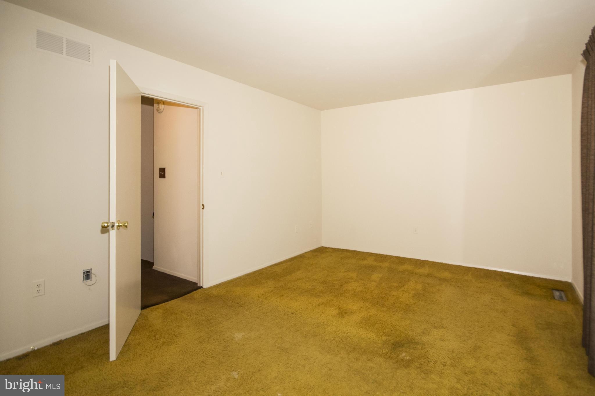 1750 Chesaco Avenue Rosedale, MD 21237 - Photo 22 of 27 Bedroom (Master)