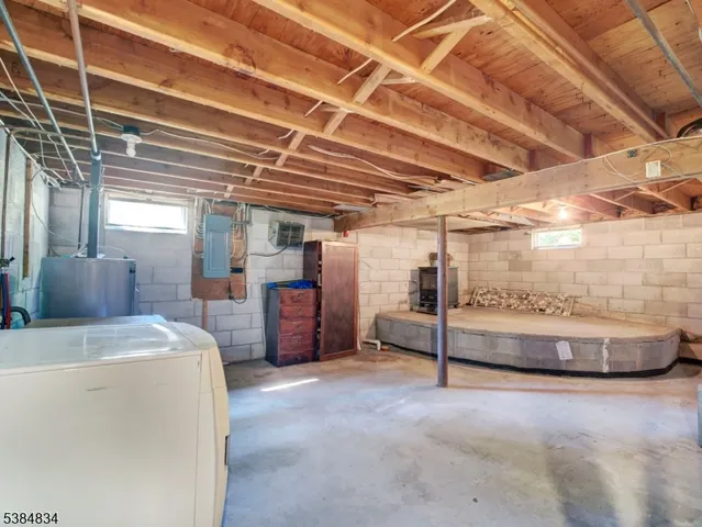 a view of a storage & utility room