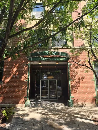 $2,600 | 515 North Noble Street, Unit 115, Chicago, IL 60642