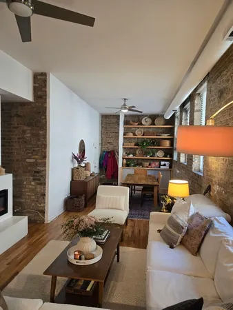 $2,600 | 515 North Noble Street, Unit 115, Chicago, IL 60642