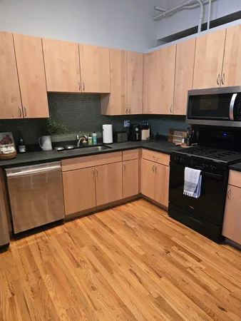 $2,600 | 515 North Noble Street, Unit 115, Chicago, IL 60642