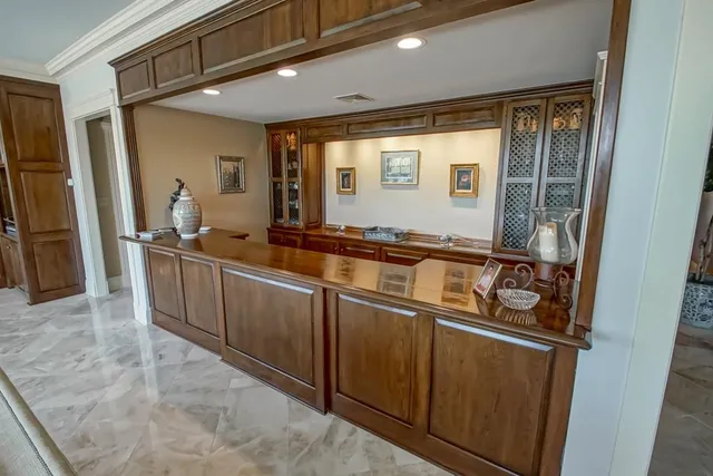 $1,250,000 | 10 Villere Place, Destrehan, LA 70047