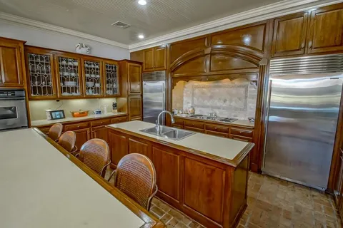 $1,250,000 | 10 Villere Place, Destrehan, LA 70047