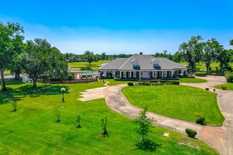 $1,250,000 | 10 Villere Place, Destrehan, LA 70047