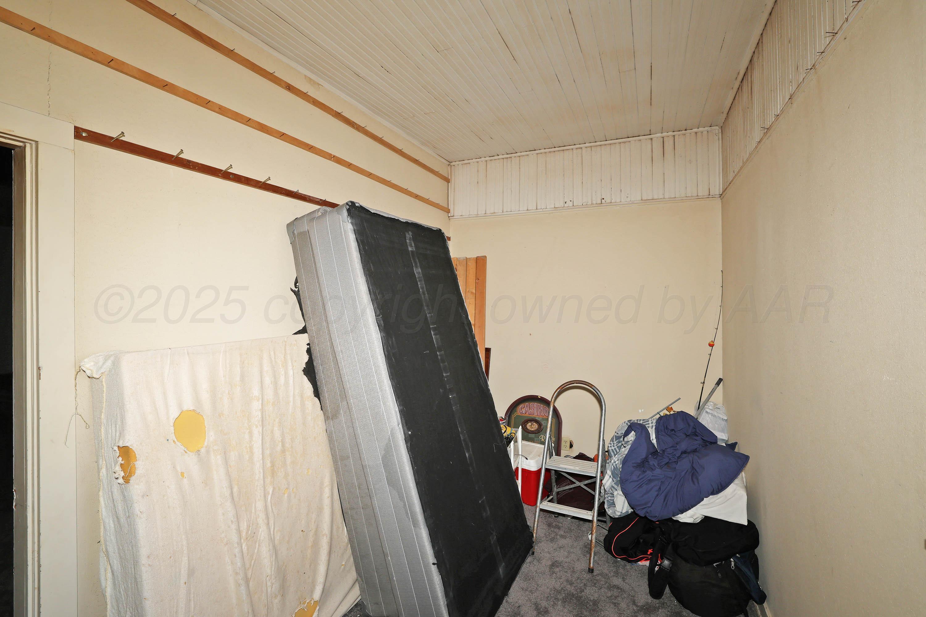 2001 Northwest 13th Avenue Amarillo, TX 79107 - Photo 26 of 35 a picture of door lock