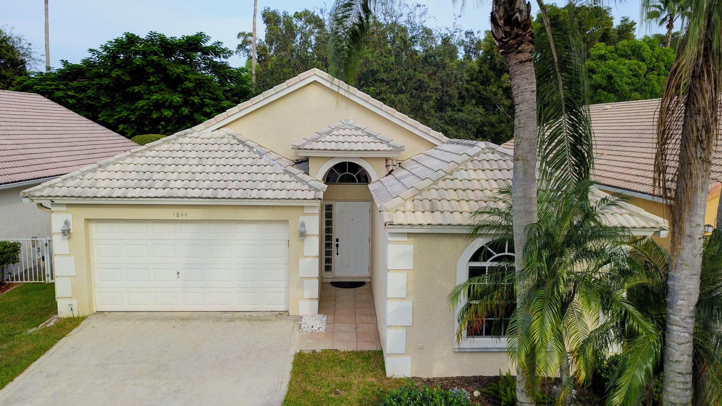 1844 Barnstable Road Wellington, FL 33414 - Photo 32 of 36 41_house air (1)