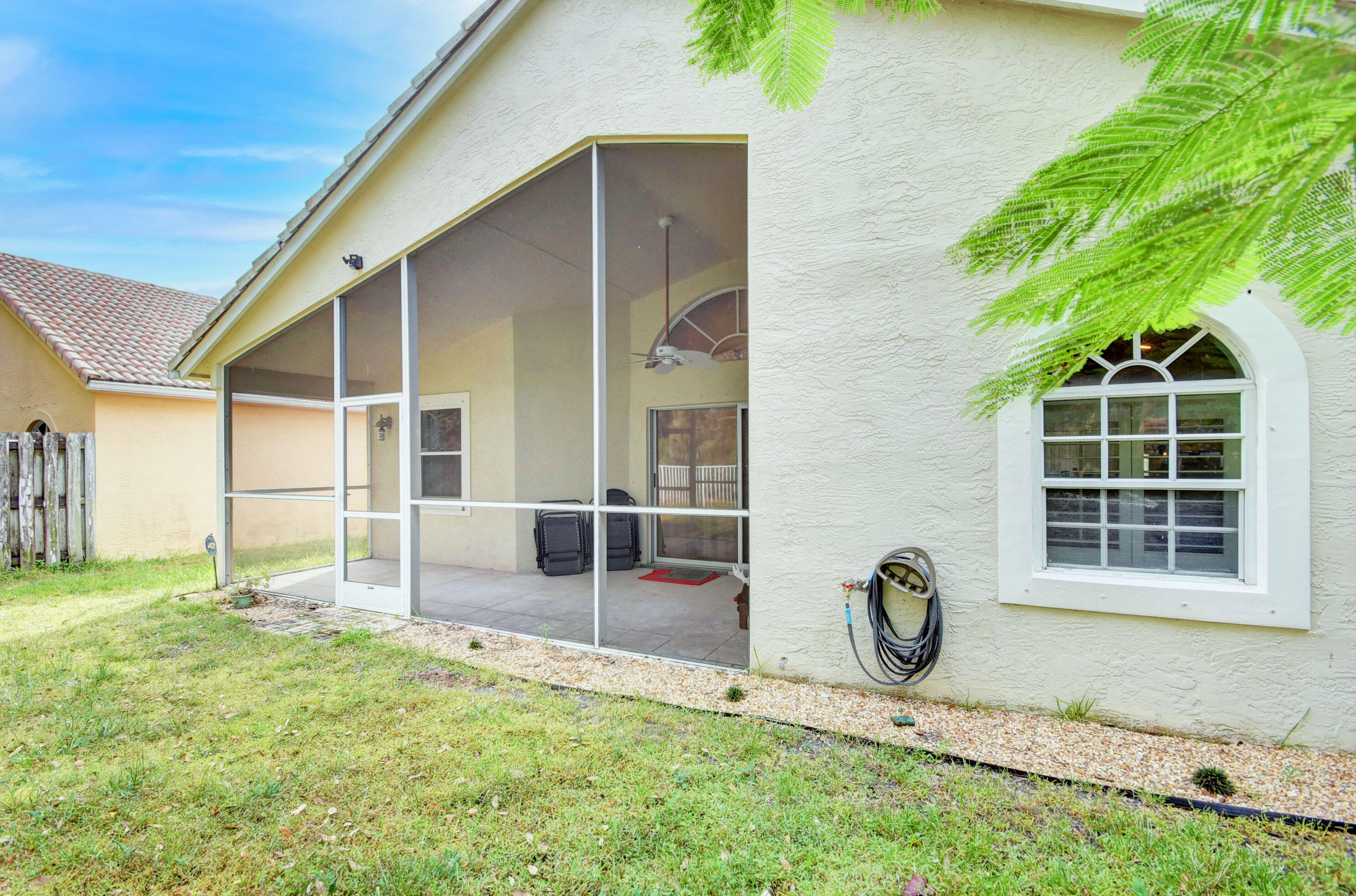1844 Barnstable Road Wellington, FL 33414 - Photo 33 of 36 37_house (37)
