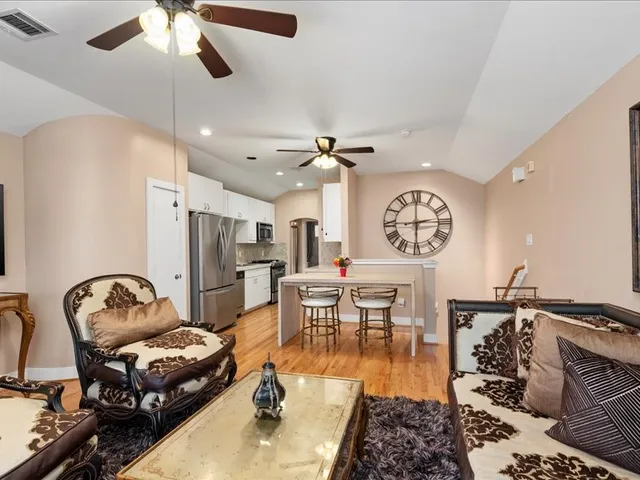 $195,000 | 5941 South Loop E Freeway, Unit 504, Houston, TX 77033