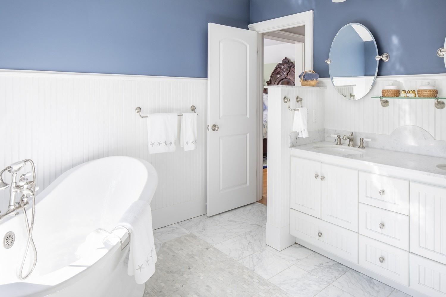 30 Barnard Road Osterville, MA 02655 - Photo 15 of 18 a bathroom with a sink and mirror