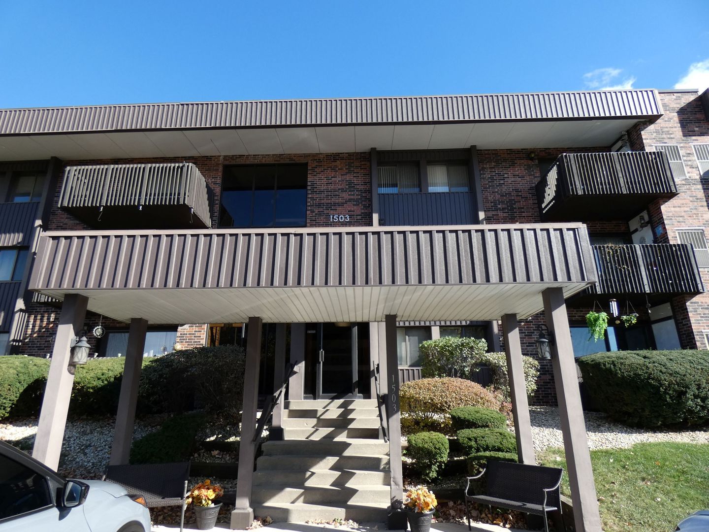 1503 Woodbridge Road, Unit 2B Joliet, IL 60436 - Photo 1 of 24 Gallery Image 1